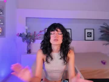 Anaisvelvet1 Chaturbate stream image from August 08, 2025