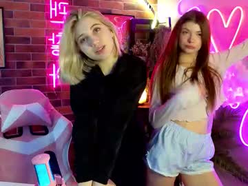 Meowyuna Chaturbate stream image from August 08, 2025
