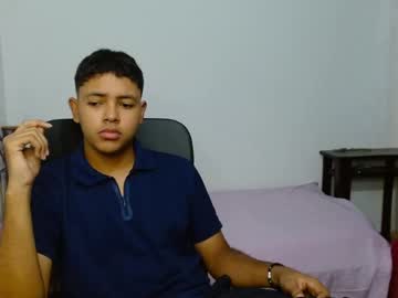 Pretty_Anonimuszzx Chaturbate stream image from August 08, 2025