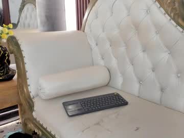 Coraliebronson Chaturbate stream image from August 08, 2025