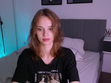 Lunaaa_Amour Chaturbate stream image from August 08, 2025