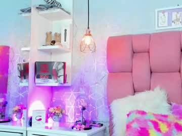 Zoebrahamm Chaturbate stream image from August 08, 2025