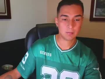 Shootertom Chaturbate stream image from August 08, 2025