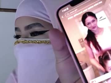 Miagill_ Chaturbate stream image from August 09, 2025