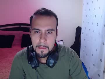 Rontravolta Chaturbate stream image from August 09, 2025