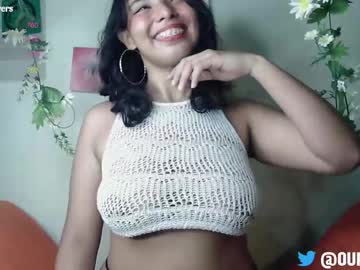 Xayahnds Chaturbate stream image from August 09, 2025
