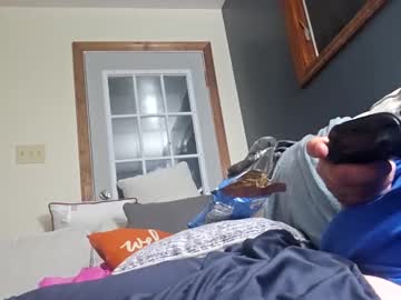 Hanes1711 Chaturbate stream image from August 09, 2025