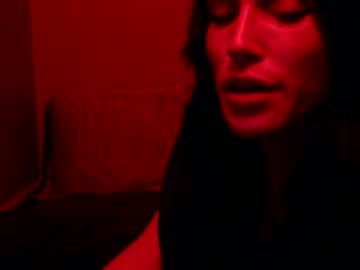 Slygrrl Chaturbate stream image from August 09, 2025