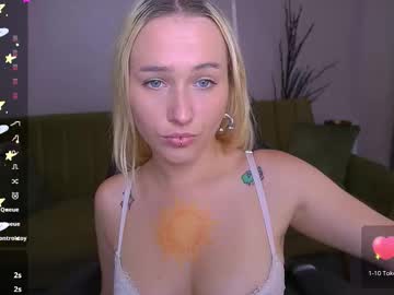 Lilielfie Chaturbate stream image from August 09, 2025
