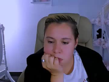 Bliss_In_Red Chaturbate stream image from August 09, 2025