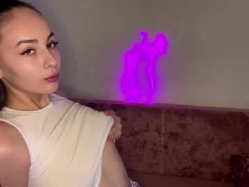 Haileyjuice Chaturbate stream image from August 09, 2025