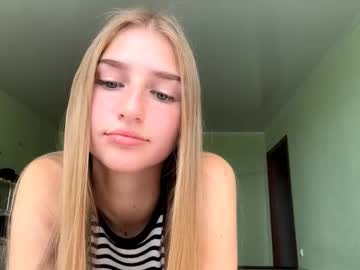 Jinnyjaquins Chaturbate stream image from August 09, 2025