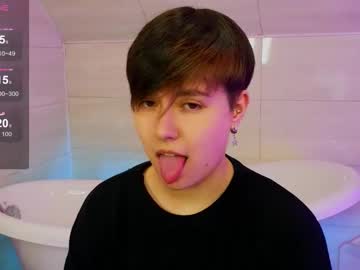 Charlieeadams Chaturbate stream image from August 09, 2025