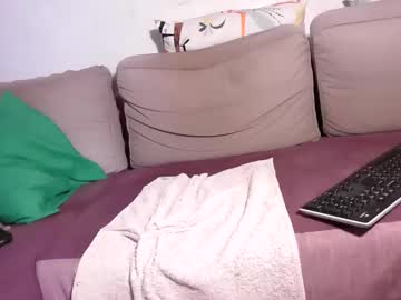 Chrichri3876 Chaturbate stream image from August 09, 2025