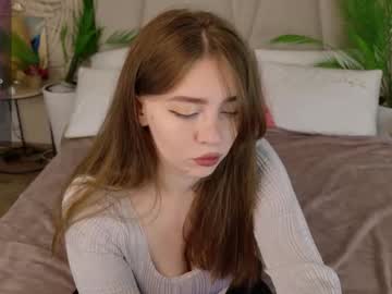 Moon__Bunny Chaturbate stream image from August 09, 2025