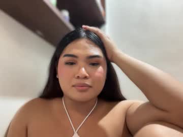 Yllanahard Chaturbate stream image from August 09, 2025