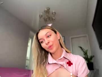 Nika_Lodge_Official Chaturbate stream image from August 09, 2025