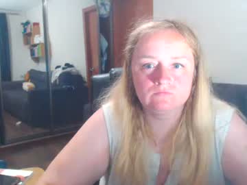 Honeydewmolly stream image from August 09, 2025