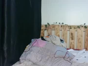 Onemorecumm_ Chaturbate stream image from August 09, 2025