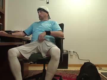 Hockeybud Chaturbate stream image from August 09, 2025