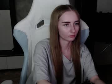 Cutti_Crystal Chaturbate stream image from August 09, 2025