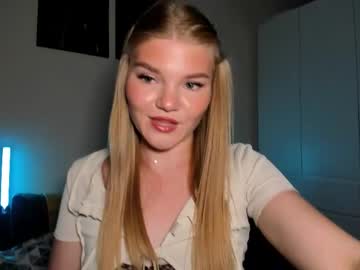 Hi_Nikky Chaturbate stream image from August 09, 2025