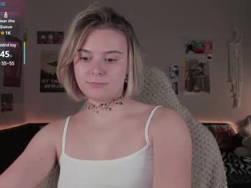 Kitten_Kween_ Chaturbate stream image from August 09, 2025