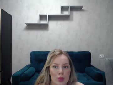 Luiza_Grey Chaturbate stream image from August 09, 2025