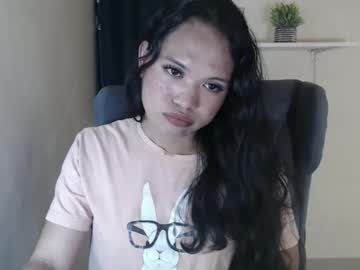 Sweetjenn_Uwuxx Chaturbate stream image from August 09, 2025