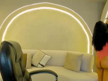 Amalia_Cruss Chaturbate stream image from August 09, 2025