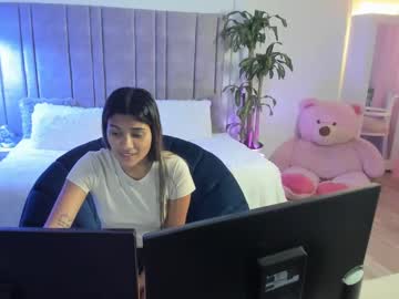 Andreaablunt Chaturbate stream image from August 09, 2025