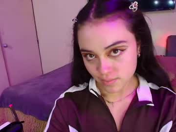 Crystalswanzz Chaturbate stream image from August 09, 2025