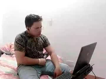Sfebz Chaturbate stream image from August 09, 2025