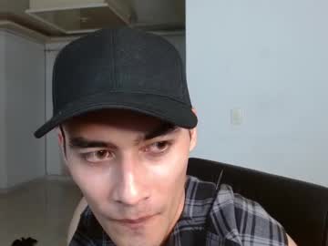Aureliv1 Chaturbate stream image from August 10, 2025