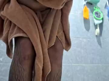 Javierla9 Chaturbate stream image from August 10, 2025