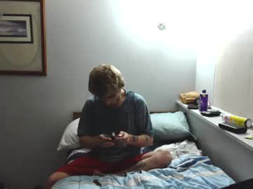 Bigseen1998 Chaturbate stream image from August 10, 2025