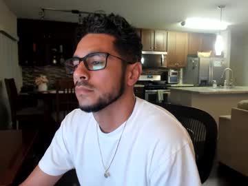 Mazechill Chaturbate stream image from August 10, 2025