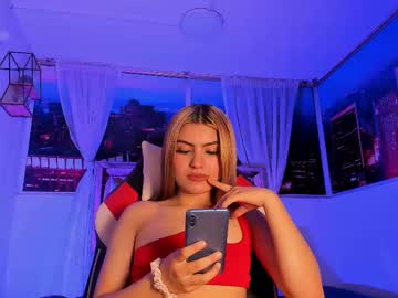 Sarabenedetti Chaturbate stream image from August 10, 2025