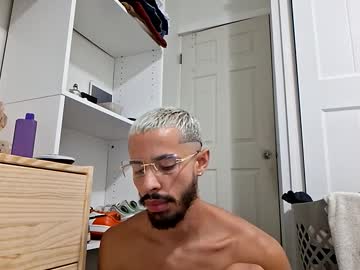 Guapobinsix Chaturbate stream image from August 10, 2025