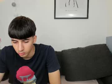 Hotflirtyfella Chaturbate stream image from August 10, 2025