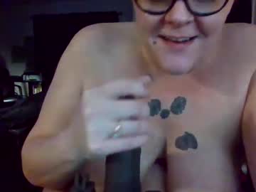 Lisalauren422 Chaturbate stream image from August 10, 2025