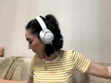 Jenifersimon Chaturbate stream image from August 10, 2025
