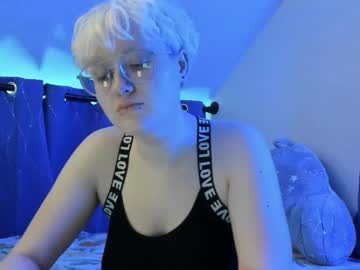 Sparkling_Water_Hate_Club Chaturbate stream image from August 10, 2025