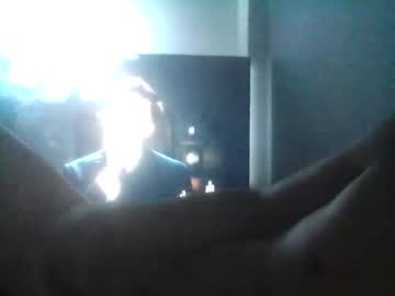 Discretoesmasrico Chaturbate stream image from August 10, 2025