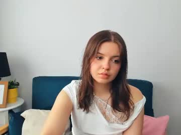 Annanatural69 Chaturbate stream image from August 10, 2025