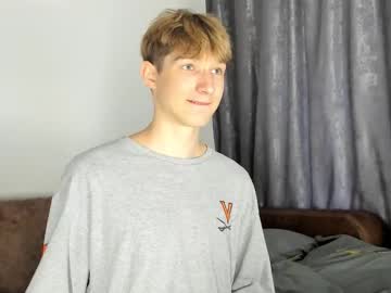 Maxwellchik Chaturbate stream image from August 10, 2025