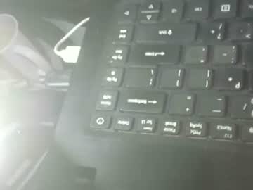 Urqueenisback Chaturbate stream image from August 10, 2025