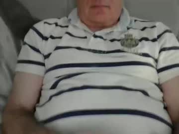 Pussyaddict333 Chaturbate stream image from August 10, 2025