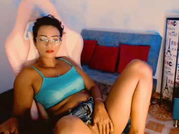 Marryme00 Chaturbate stream image from August 10, 2025