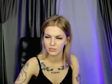 Yournaomi Chaturbate stream image from August 10, 2025
